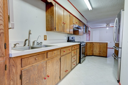 Large home and land near Mertzon, Texas - image 12