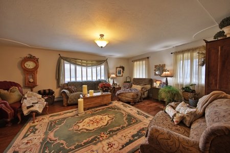 Mountain Home for Sale in Western Colorado - image 15