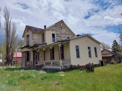 Historic Victorian, 2,649 sq. ft Home, 2.23 acres - image 9
