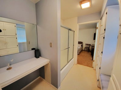 Large Country Home and Land in Central West Texas - image 34