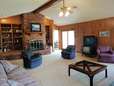 Large Country Home and Land in Central West Texas - image 20