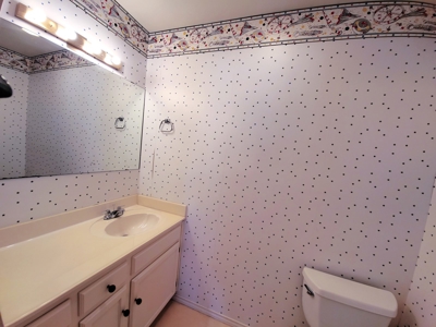 Large Country Home and Land in Central West Texas - image 29