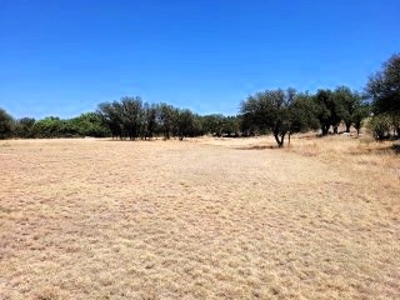 Large Country Home and Land in Central West Texas - image 16