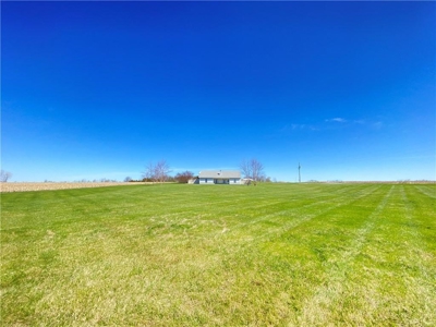 Country Home on Acreage For Sale. Hunting, Fishing, Pasture - image 33