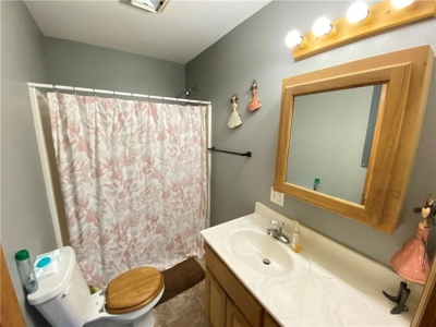 Country Home on Acreage For Sale. Hunting, Fishing, Pasture - image 12