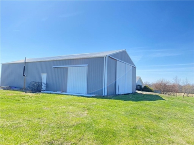 Country Home on Acreage For Sale. Hunting, Fishing, Pasture - image 8