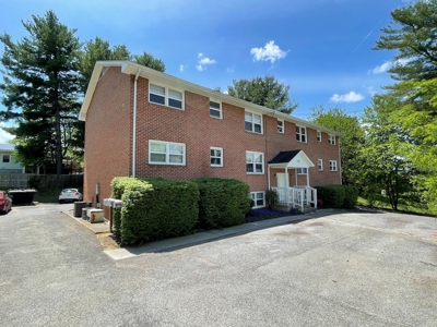 Apartment Building for Sale in Radford VA! - image 1