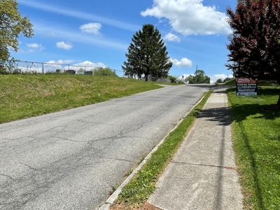 Apartment Building for Sale in Radford VA! - image 8
