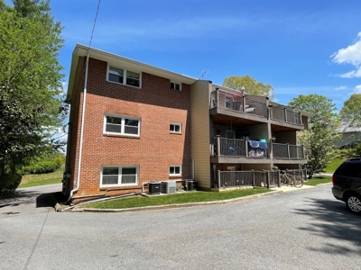 Apartment Building for Sale in Radford VA! - image 6