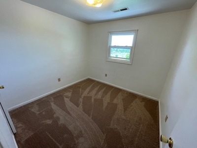 Apartment Building for Sale in Radford VA! - image 19