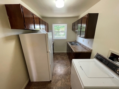Apartment Building for Sale in Radford VA! - image 12