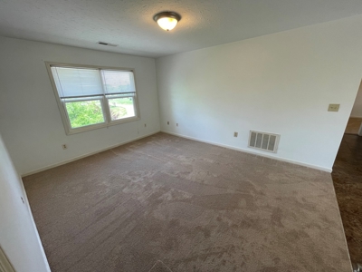 Apartment Building for Sale in Radford VA! - image 9