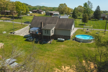 4 BR, 2 BA Home in Bean Station, TN For Sale - image 11