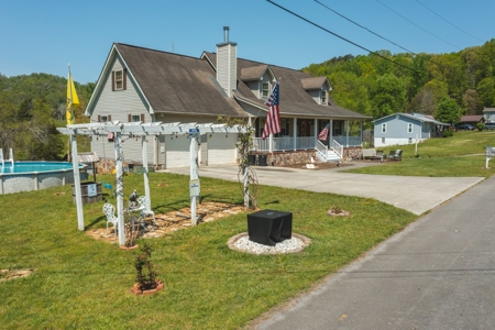 4 BR, 2 BA Home in Bean Station, TN For Sale - image 10
