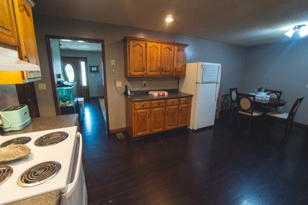 4 BR, 2 BA Home in Bean Station, TN For Sale - image 38