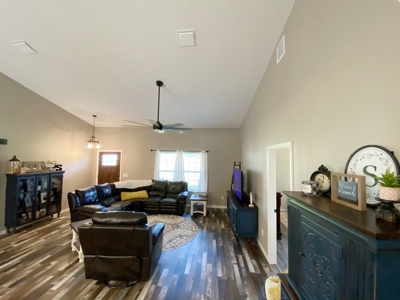 Rare Property Find - Bell Florida! - image 3