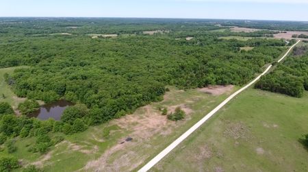 Premier Hunting Tract With Building Site - Macon County, Mo - image 7