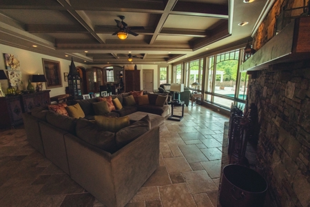 Beautiful Luxury Home with Pool for Sale in Wilkesboro NC! - image 25