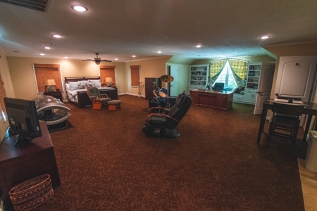 Beautiful Luxury Home with Pool for Sale in Wilkesboro NC! - image 39