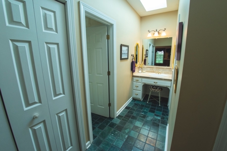 Beautiful Luxury Home with Pool for Sale in Wilkesboro NC! - image 18