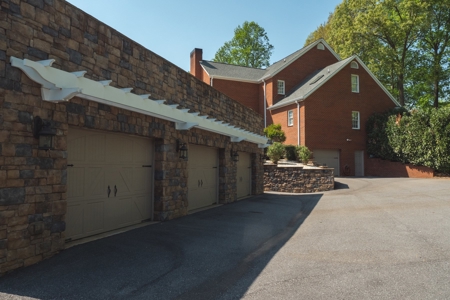 Beautiful Luxury Home with Pool for Sale in Wilkesboro NC! - image 42