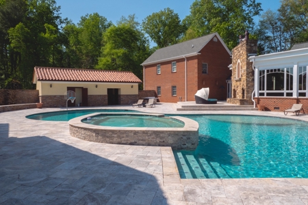 Beautiful Luxury Home with Pool for Sale in Wilkesboro NC! - image 7