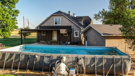 Texas COUNTRY Home in Sudan, TX w/ACREAGE Lamb - image 3