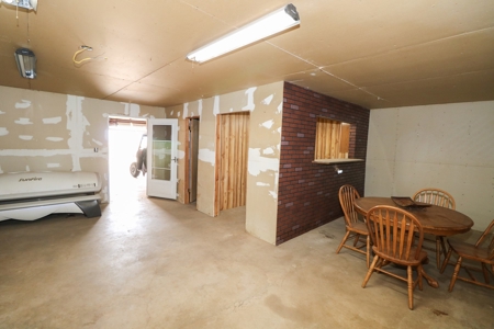 Texas COUNTRY Home in Sudan, TX w/ACREAGE Lamb - image 39