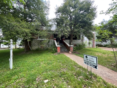 The Historic Boyce Clinic in Hohenwald Tn is For Sale! - image 1