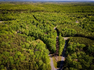 Hand Hewn Log Cabin For Sale in Kings Mountain NC - image 6