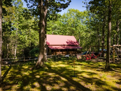 Hand Hewn Log Cabin For Sale in Kings Mountain NC - image 10