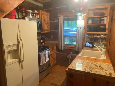 Hand Hewn Log Cabin For Sale in Kings Mountain NC - image 16