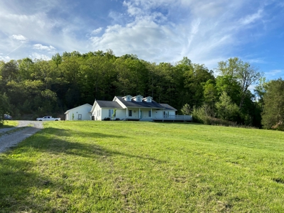 Beautifully Remodeled 3 Bed 2 Bath Home On 5.69 Acres - image 3