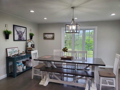 Beautifully Remodeled 3 Bed 2 Bath Home On 5.69 Acres - image 19