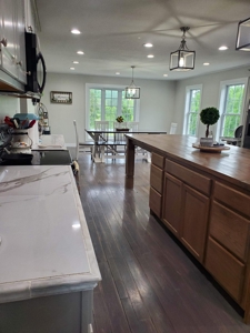 Beautifully Remodeled 3 Bed 2 Bath Home On 5.69 Acres - image 24