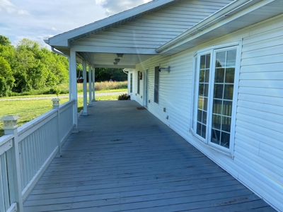 Beautifully Remodeled 3 Bed 2 Bath Home On 5.69 Acres - image 6