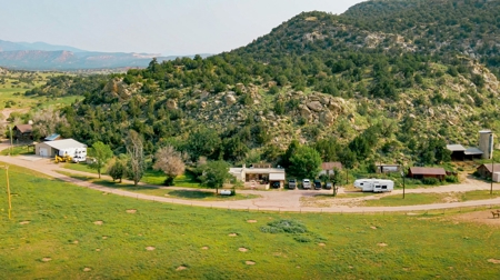 Colorado Cattle Ranch - 2 Homes & 9000 Acres Blm Leases - image 1