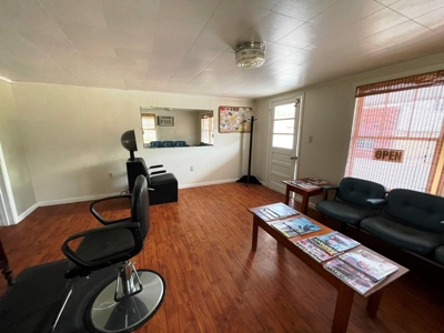 Ozarks Beauty Shop For Sale - image 8