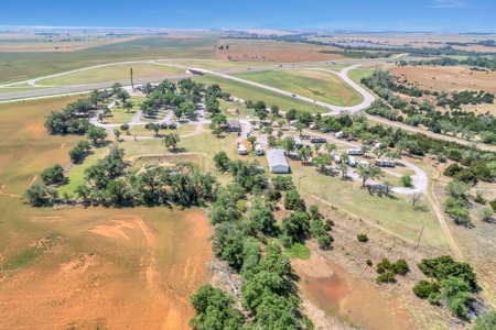 Commercial Property  For Sale Near Elk City, Oklahoma - image 5