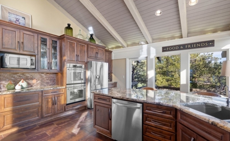 One of a Kind Mountain Home - image 10