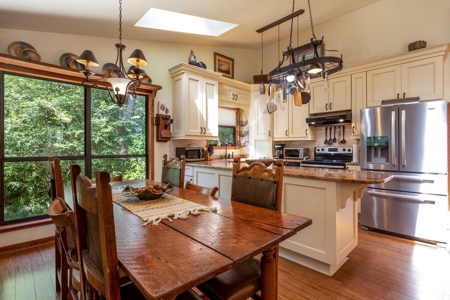 River Home In Hatchbend! Branford Florida! - image 10