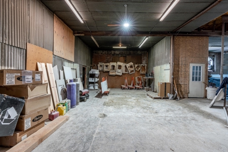 Business & Office Warehouse Building For Sale Paris Texas - image 19