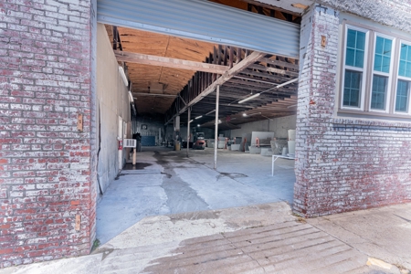 Business & Office Warehouse Building For Sale Paris Texas - image 24
