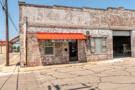 Business & Office Warehouse Building For Sale Paris Texas - image 11