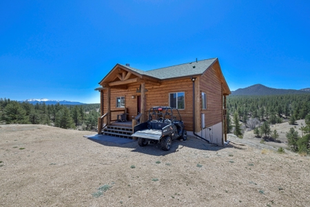 Colorado Log Sided Mountain Home with Live Stream - image 22