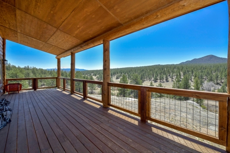 Colorado Log Sided Mountain Home with Live Stream - image 28
