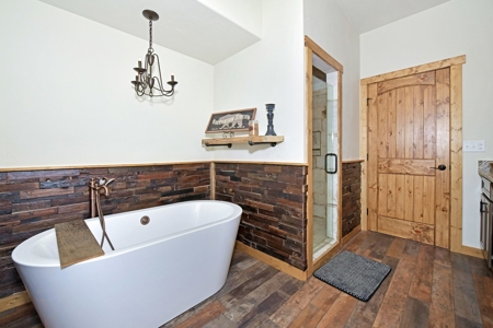 Colorado Log Sided Mountain Home with Live Stream - image 16
