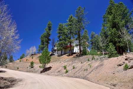 Potential Investment Property for Sale in the Colorado - image 9