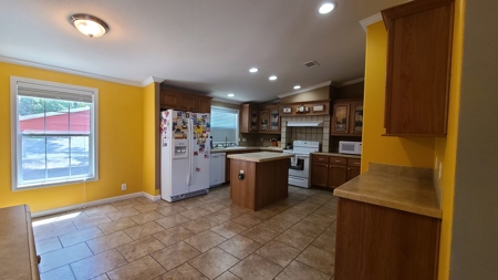 Fishing Property For Sale on Lake Amanda - image 7