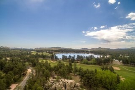 Mountain Retreat - image 6